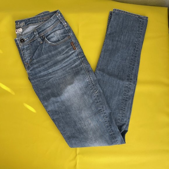 Silver Sienna Skinny Jeans, Light Wash, Size 27 - Picture 3 of 10